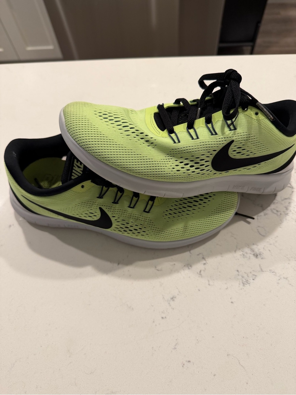 Nike Men’s Free Run RN Neon Yellow-Green Sneakers with Black Swoosh